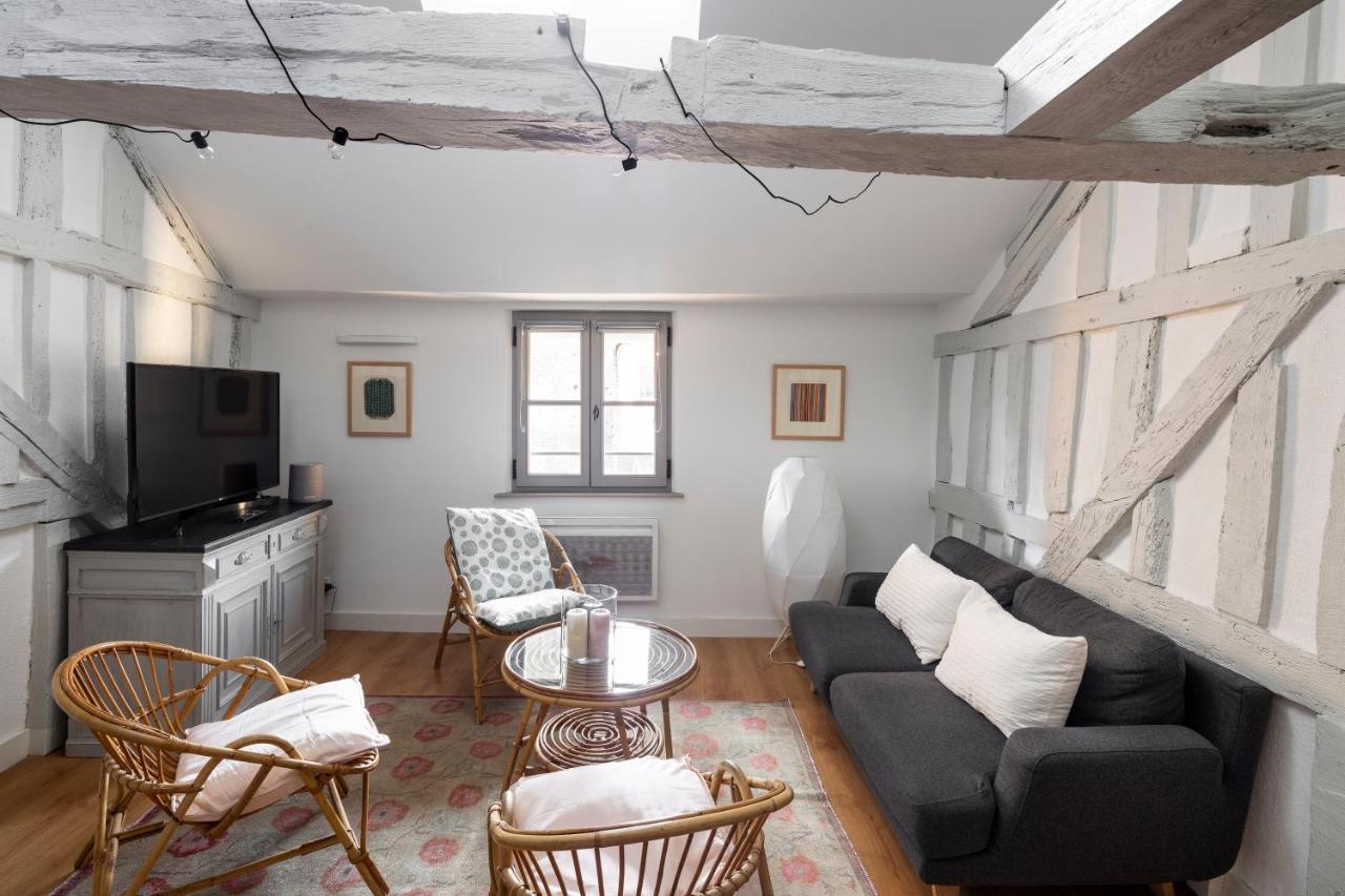Georgia By Cocoonr Apartment Rennes Bagian luar foto