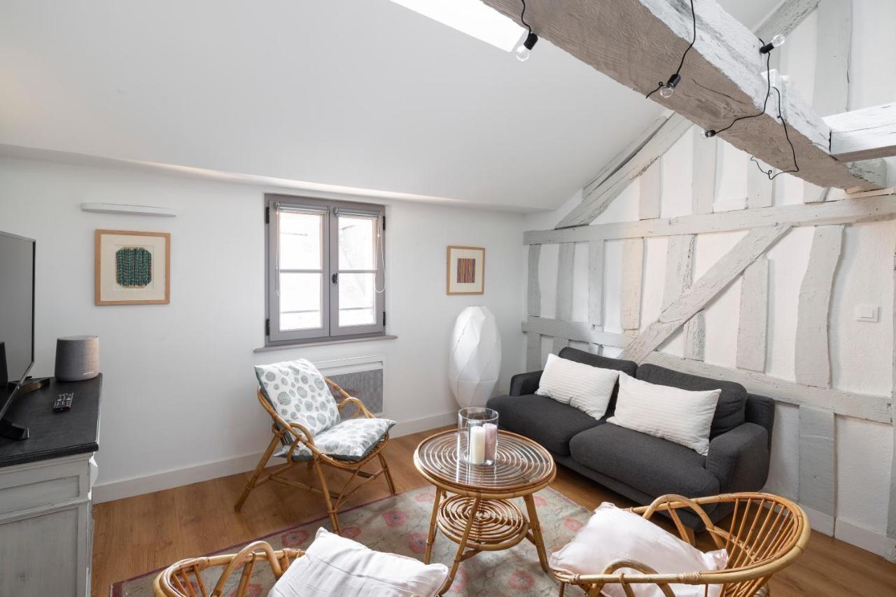 Georgia By Cocoonr Apartment Rennes Bagian luar foto